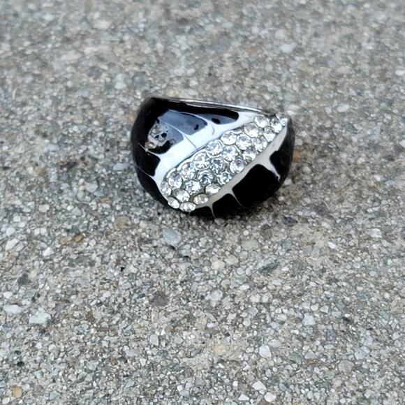 Silver Tone Black Enamel Art Deco Rhinestone Ring - Picture 2 of 6